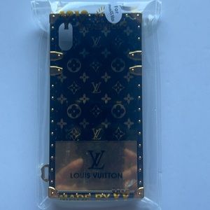 Designer Reps phone case, Black and Gold, New